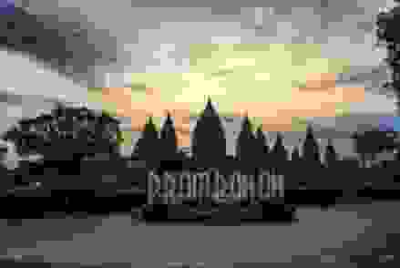 The huge of hindu temple- Prambanan Temple